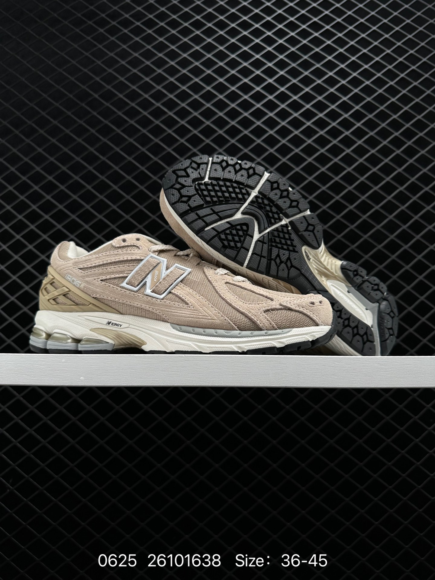 New Balance M1906RI
